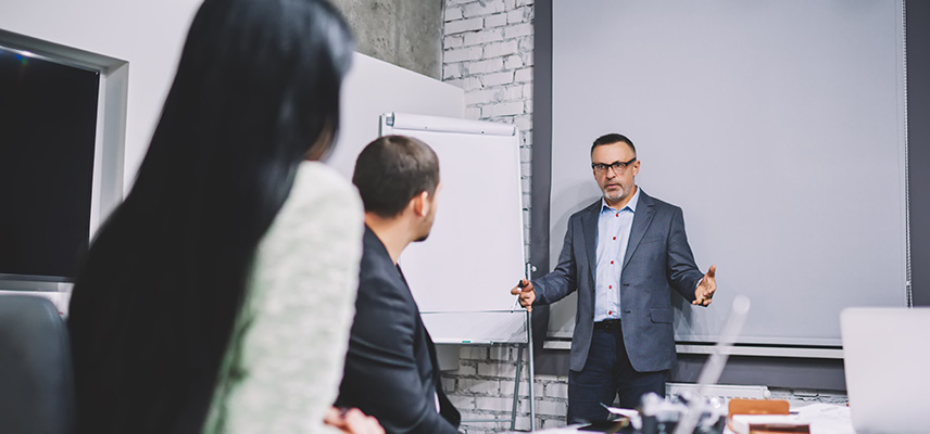 Was machen Betriebs­wirte für Verkehr / Logistik?