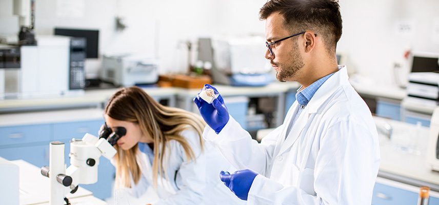 Was machen Ingenieure für Chemie­technik?