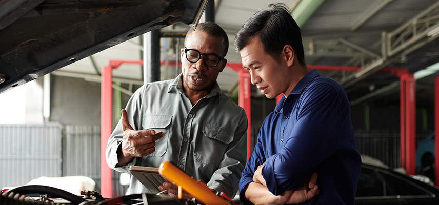 Was machen Ingenieure der Fahrzeug­­elektronik?